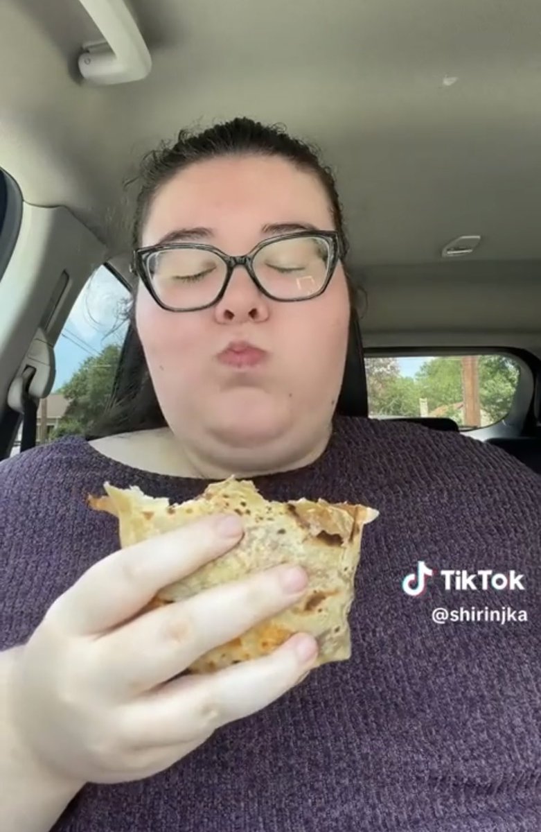 bahbitt's tweet photo. my favorite fatspo https://t.co/jJVEOmutvL