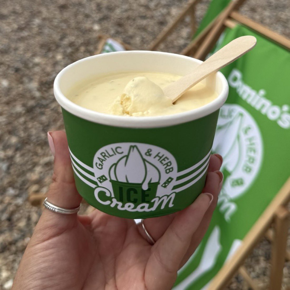 jamesabloom24's tweet photo. Today in Food Felonies…this. And I don’t want to hear about the Gilroy Garlic Festival. This is a chain that is mass producing an abomination https://t.co/99cgKRVbYr