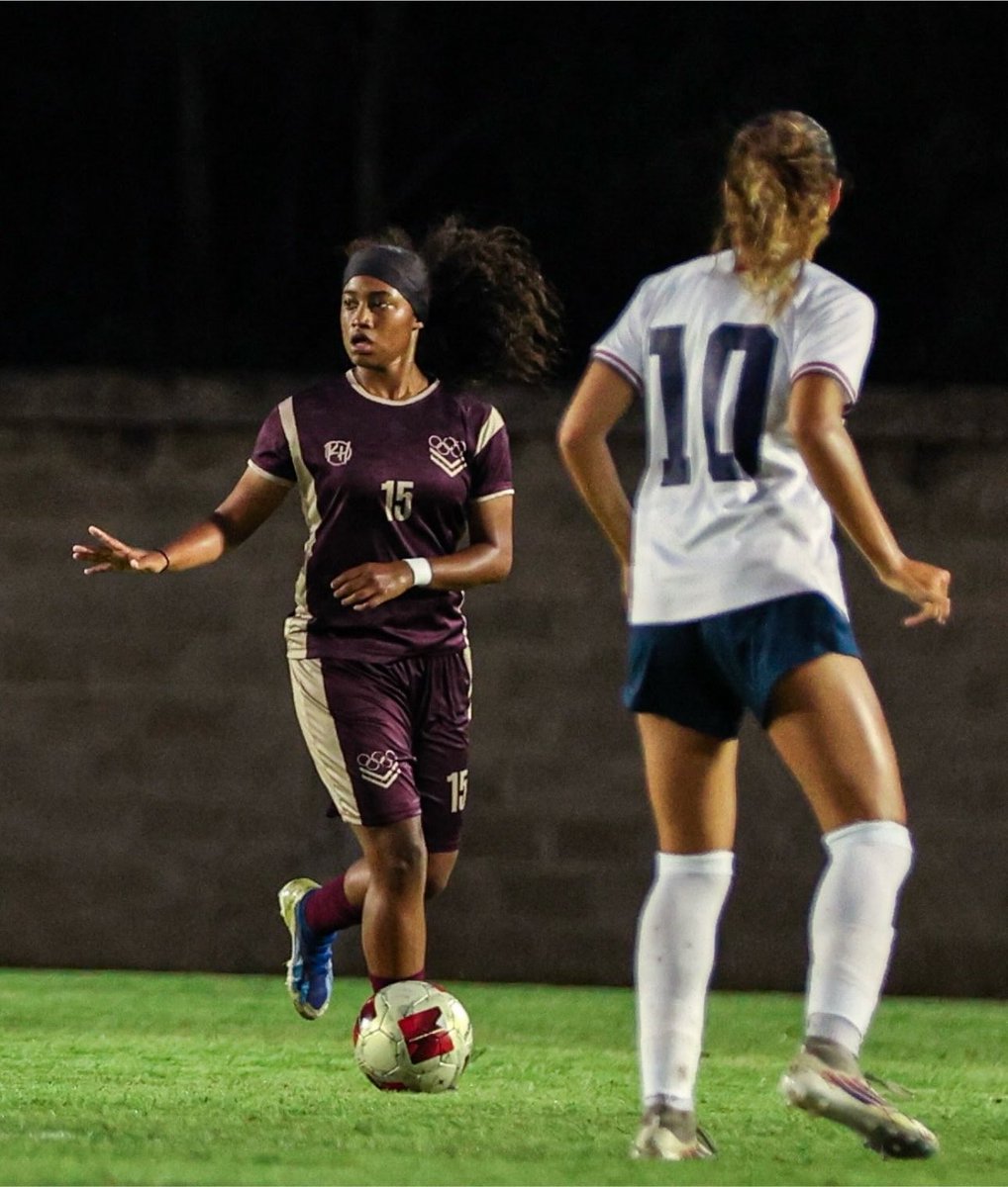 il_alan's tweet photo. Venezuela 🇻🇪 acaba de vencer a República Dominicana 🇩🇴 en el Fútbol Femenino de los Juegos Centroamericanos y del Caribe #SantoDomingo2026 

La Vinotinto ganó 1-0 con gol de Genesis Flórez al 12’ ⚽️ y completan su pase a la siguiente ronda.

PD: Elegante y bonito este uniforme. https://t.co/iKigRMo0JD