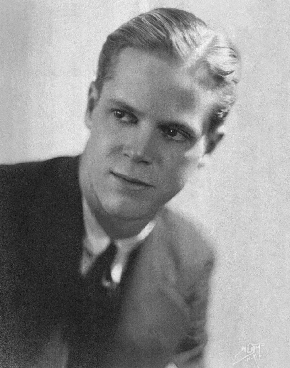 LISAGNO's tweet photo. Duryea graduated from Cornell University in 1928, was elected into Sphinx Head Society, and as a senior, succeeded #FranchotTone as president of the Cornell Drama Club. Duryea became an ad executive when his parents didn’t approve of his acting career. After six years, a heart attack caused Duryea to return to acting and appeared on Broadway. #BNoirDetour #FilmNoir