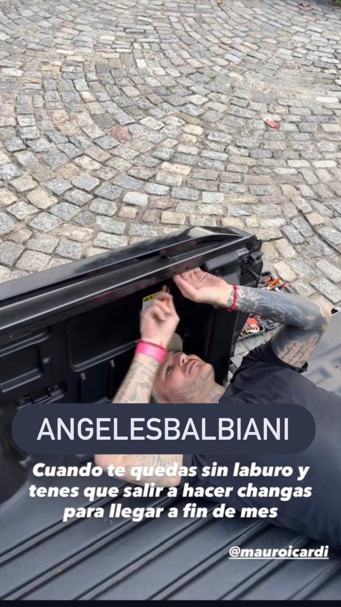 LOVECHIDIN's tweet photo. EL TRABAJO DIGNIFICA...
LA VAGANCIA es para otros..
FIN
#Chinardi https://t.co/UwesKagVdq