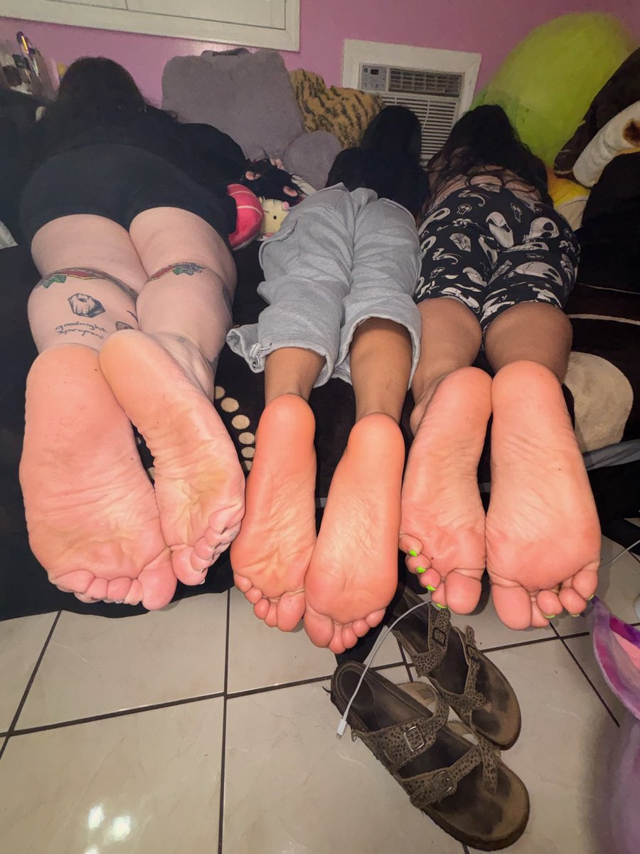 StinkyFeetTwins's tweet photo. Turning Your Brain to mush https://t.co/Ny7pvtFG1d