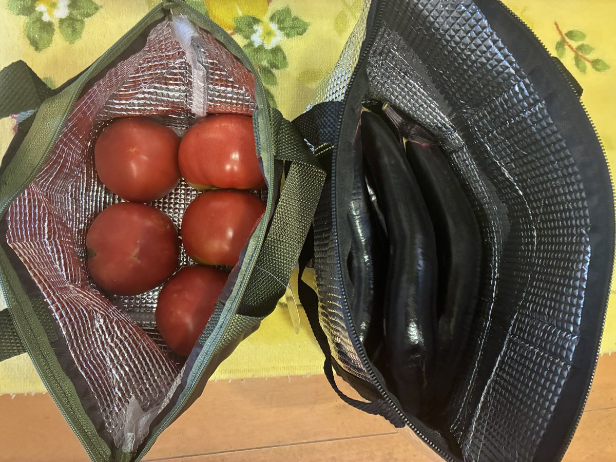 marirose111's tweet photo. 今市の叔母さんが、新鮮な手作りお野菜をクール宅急便で送ってくれた✨✨嬉しいよおお https://t.co/Xl7BUm1tUd
