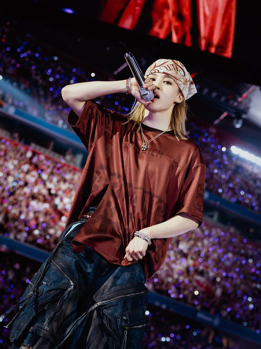 PopPlanet_'s tweet photo. BTS’ Jimin Becomes the First and Only K-pop Soloist to Surpass 7 Billion Spotify Streams Across All Solo Credits.

@bts_bighit #JIMIN #지민 https://t.co/maZqiaxNd0