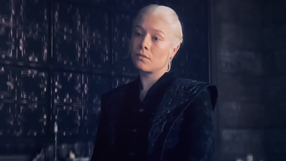 VictoriaVerite's tweet photo. Lowkey &amp; highkey, Rhaenyra is a disorganized queen #demdragons #hotd https://t.co/ldq9CJhhU0