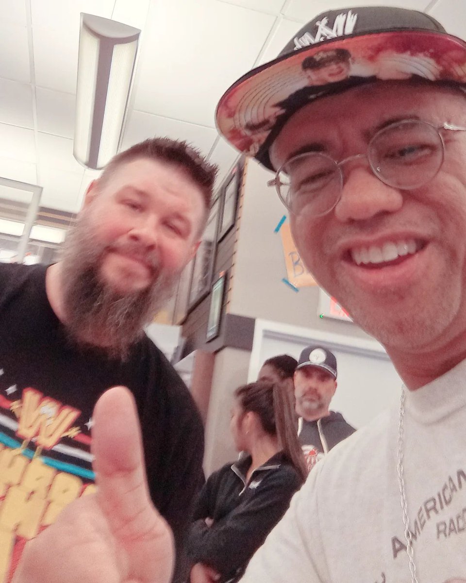JeffSenas's tweet photo. .@FightOwensFight #congrats 🙌👏 # 1 Contender!
#summerslam https://t.co/7i0NrDlBPD