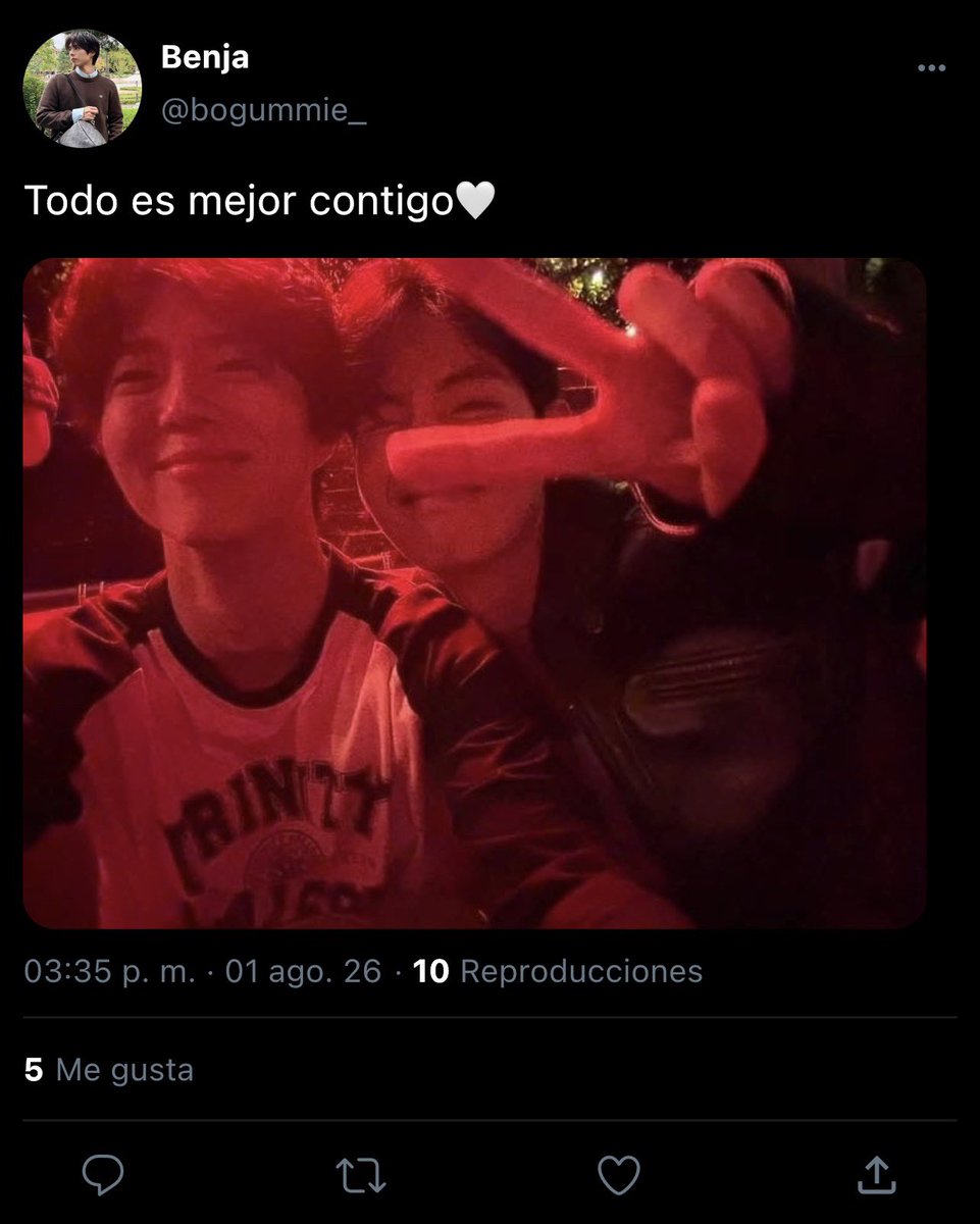 tkookluvs's tweet photo. #AU TAEKOOK

Taehyung tiene a la persona que cualquier padre desearía para su hijo. Jungkook tiene la mala maña de meterse donde no lo llaman. Frente a todos no se soportan; cuando nadie los ve, tampoco saben mantenerse lejos. El problema nunca fue besarlo, sino enamorarse de él. https://t.co/PW17D5jkcd