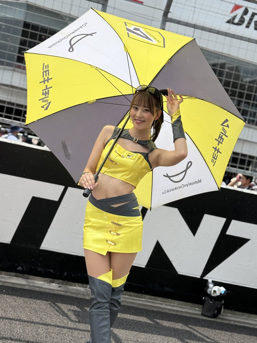 supergt5555's tweet photo. @chinenyu_73 前に寄ってきていただきiPhone勢には助かりました🙏
暑い中お疲れ様でした！ https://t.co/VRXigaNKTf