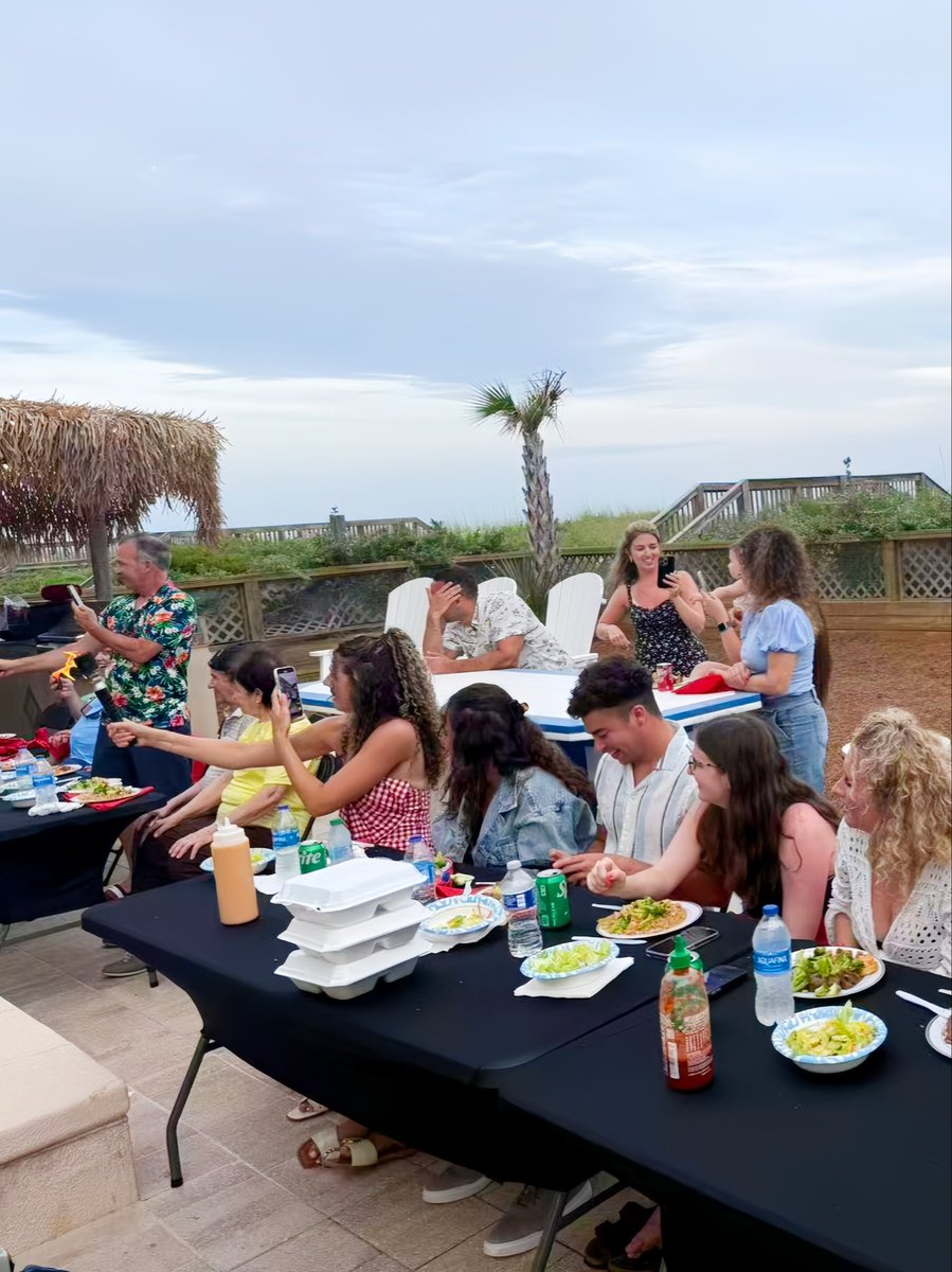 lovehibachi's tweet photo. 🔥Elevate your celebration with a live hibachi party right at your venue.
🏡Lakefronts, beaches, backyards, vacation homes — we set up anywhere. Make your gathering one everyone will talk about.
#LoveHibachi#BackyardParty#HibachiCatering#PrivateEvent#BirthdayParty https://t.co/kDEwJuX4S6