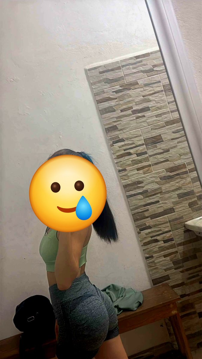SemapiF29149's tweet photo. Esposa convenciendo a su marido de ser cuernudo 😞 https://t.co/ihxrC8nEtF
