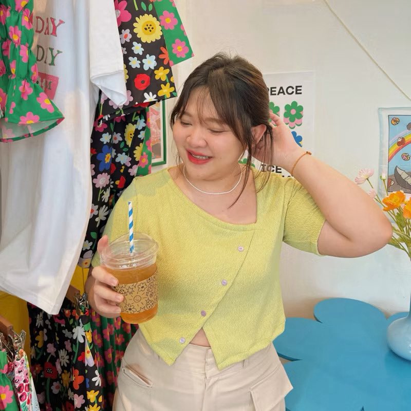 oopsimsorryx_'s tweet photo. เสื้อ Lazyoff.chubbygirls
ไซส์ M สี lemon 🍋 
ส่งต่อ 100.- รวมส่ง

#ส่งต่อเสื้อผ้าสาวอวบ #เสื้อผ้าสาวอวบ #เสื้อผ้ามือสอง #เสื้อผ้ามือ2 #ส่งต่อเสื้อผ้า #เสื้อผ้ามือสองสภาพดี #โล้ะตู้ #โล้ะตู้เสื้อผ้า #ส่งต่อเสื้อผ้ามือสอง https://t.co/K6Ef4U9HLy