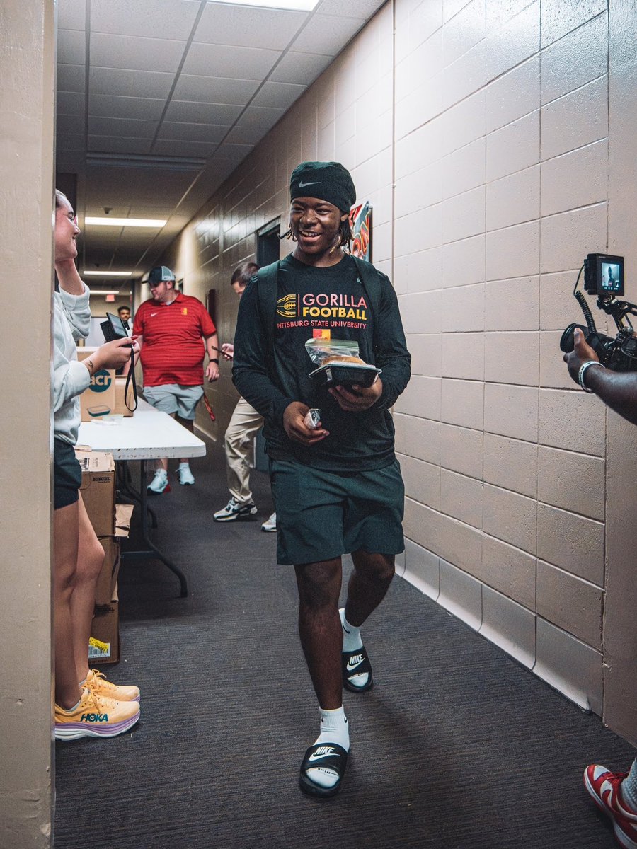 GorillasFB's tweet photo. The boys are here 🙂‍↕️🦍 

#OWNIT // #KOJ // #OAGAAG https://t.co/ICXFgFPnau