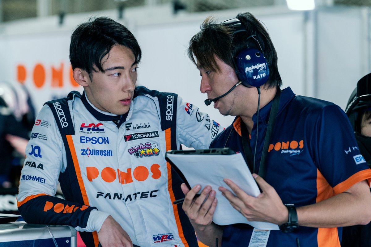SUPER_FORMULA's tweet photo. (｣´0`)｣ #HappyBirthday
─　─　─　─　─　─
🎂#佐藤蓮 選手🎂
─　─　─　─　─　─
誕生日おめでとうございます
皆さんも一緒に📣📣📣

#SFormula #2001年8月5日 https://t.co/0XOPwGBMc8