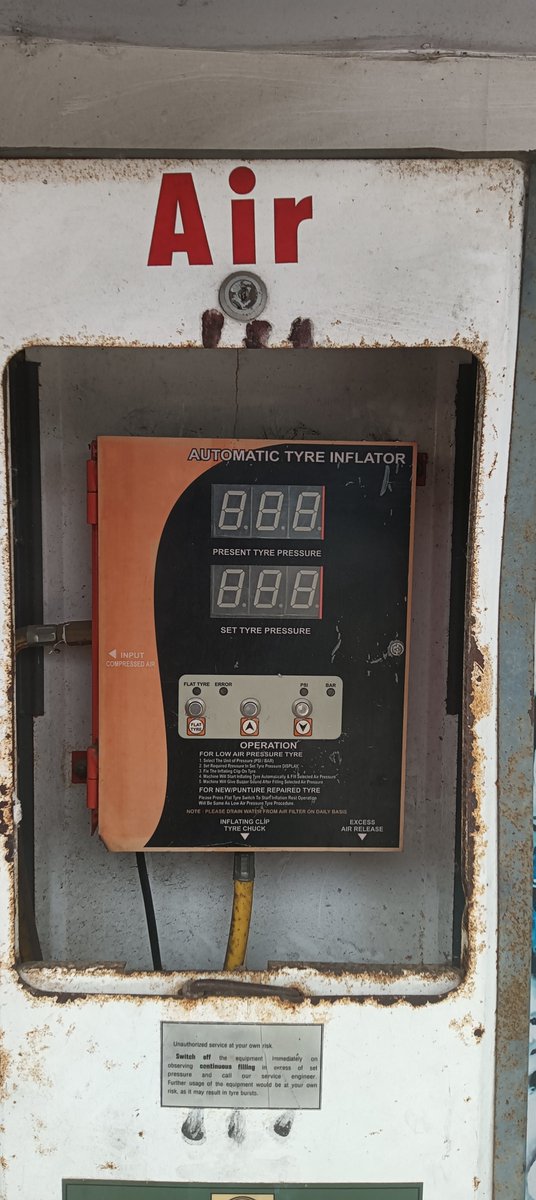 saikatkumar2007's tweet photo. @IndianOilcl @MoPNG_eSeva Air machine of the petrol pump of Itapukuria, Chakdaha, West Bengal, 741222 is nonfunctional for long time. After multiple follow ups nothing changed. Facing issues regarding filling air in the tyre of vehicles. Require permanent solution. https://t.co/Ov1LXWQKk2