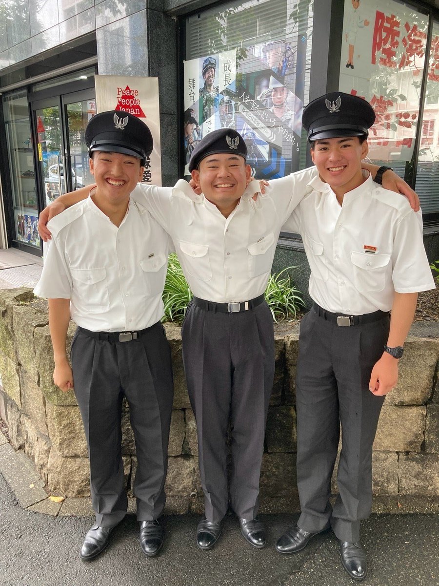 pcokanayama's tweet photo. 【陸上自衛隊高等工科学校制度説明】
「制服がステキ！」
「イメージアップできました（^^♪」

#高工校　
#金山所
#自衛官募集 https://t.co/0tuMyj0NKl