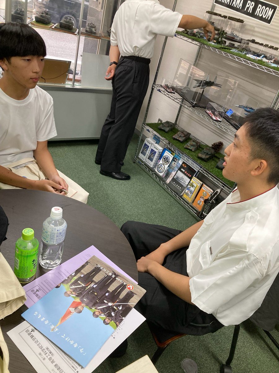 pcokanayama's tweet photo. 【陸上自衛隊高等工科学校制度説明】
「制服がステキ！」
「イメージアップできました（^^♪」

#高工校　
#金山所
#自衛官募集 https://t.co/0tuMyj0NKl