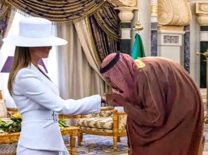 Bahartak55's tweet photo. @fbiksa20 @AbdelkawySalama السعودیه العظمی https://t.co/SYZt2ValoU