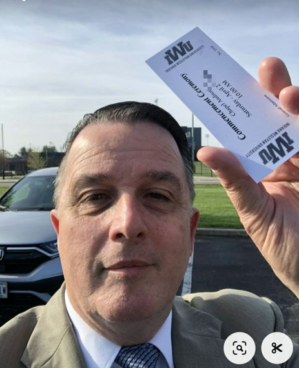JohnLewis3zzz's tweet photo. Hey honey I got the the VIP  card. Hope you ready? https://t.co/y2xY0iUQLf