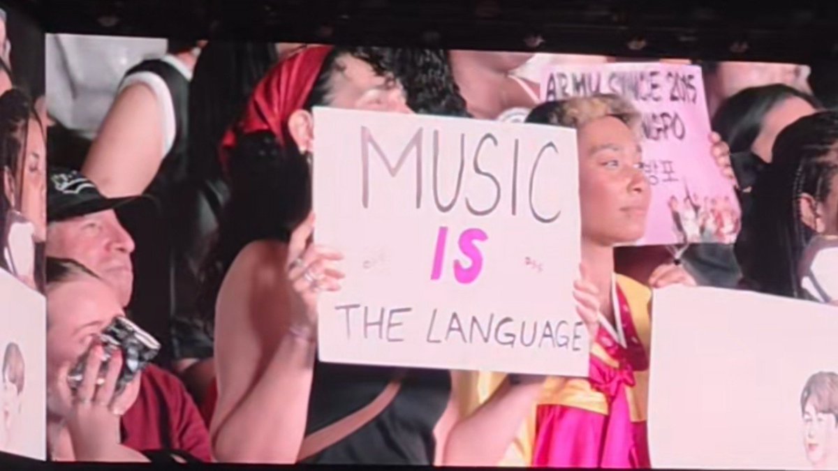 _sgminseven's tweet photo. "THERE ARE NO ALIENS IN MUSIC"
"CONGRATS GRAMMYS YOU DROPPED THE MASK"
"MUSIC IS THE LANGUAGE"
"Who needs a Grammy... when you have ARMY!"

LOVE THIS FANDOM 😭😭😭💜 https://t.co/WjP2HoI1QQ