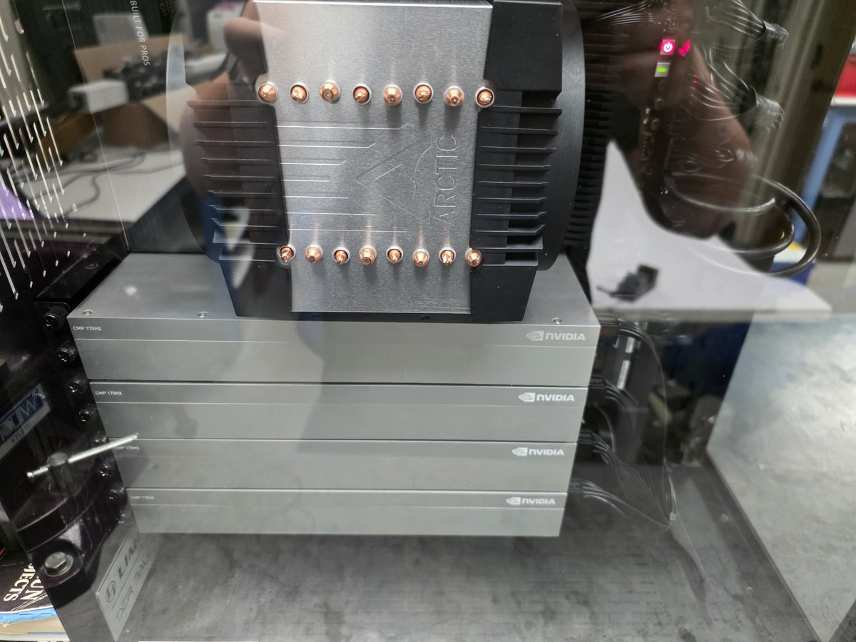 castorhat's tweet photo. bootleg silver A100's - full parameter finetunes on openpi for under $1000! https://t.co/fAp1bVwJYO