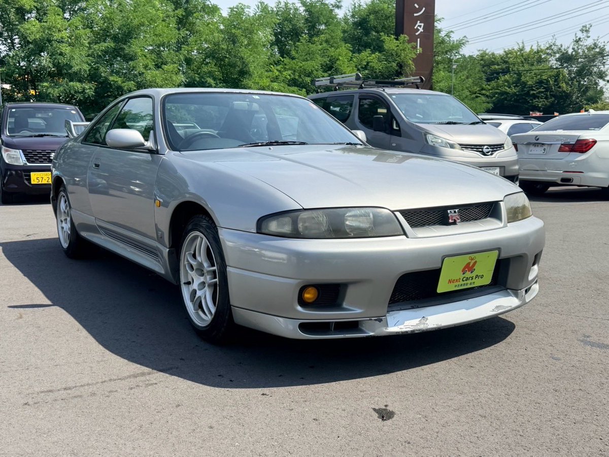 NextCarsPro's tweet photo. 🉐R33破格で売り出します🉐

 平成8年式
修復歴なし🉐
メーター交換
車検2年付き
ニスモメーター
ほぼフルノーマル

650万
購入希望 相談等dm迄
ローン可🉐
#GTR  #スカイラインGTR #スポーツカー買取 #旧車買取 #ドリ車買取 #車買取 #車売ります #車買います #スカイライン #R34 #R33 #R32 https://t.co/1jwD5EzwJb