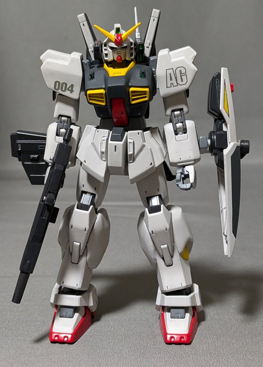 ozz_nyang's tweet photo. #正面上等
#HGUCrevive #RX178
#ガンダムMk2
#トゲナシトゲアリ
ならぬ武器無し／武器有り正面図。
revive版は細く感じたので、
胸を「巨乳化」し、肩、腕、
ふくらはぎもボリュームアップ。
#井芹仁菜 は喧嘩っ早いところが
#カミーユ・ビダン に似ている。
#河原木桃香 は
#クワトロ・バジーナ か? https://t.co/dZMdABGKw7