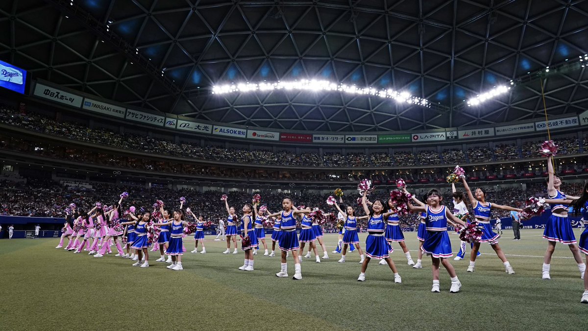 cheerdrakids's tweet photo. 【公式戦出演2026】
🎀7月4日 栄教室

チアドラゴンズダンスレッスンでは、バンテリンドーム ナゴヤ出演に向けて日々練習に励んでいます！
7月4日は栄教室が元気いっぱいのパフォーマンスを披露しました✨
これから他の教室も出演予定です⚾️
ぜひ試合前からチアドラキッズ＆ガールズにご注目ください💙 https://t.co/pvaGd9UuKw