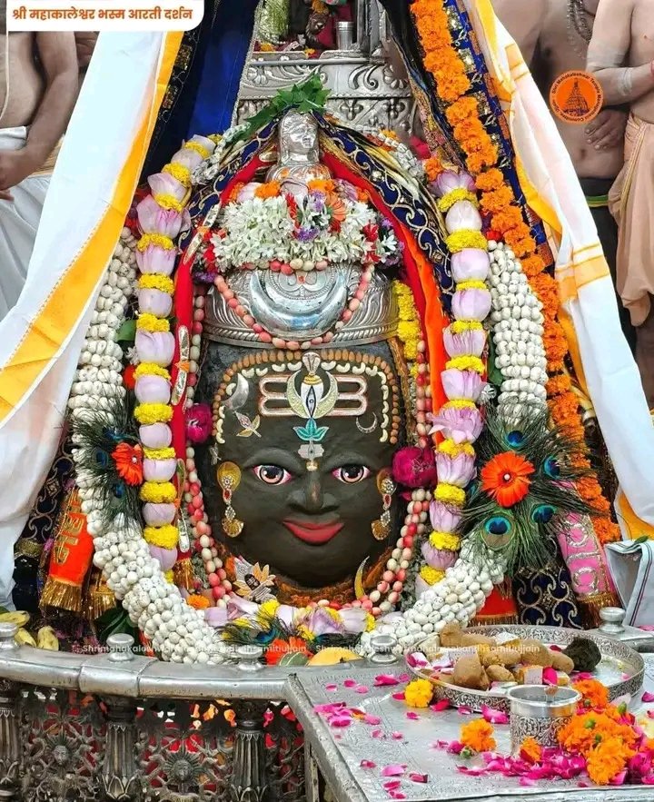 35av3's tweet photo. #Yash_Real_Estate_Indore 
╭•┄┅═══❁✿❁❁✿❁═══┅┄•╮​
❁☞ 🚩(#जय_श्री_महाकाल ) 🚩☜❁
╰•┄┅═══❁✿❁❁✿❁═══┅┄•╯
 🙏🏻🔱श्री शिवाय नमस्तुभ्यम्🔱🙏🏻    
 ‼️03 अगस्त 2026 ‼️
#FOLLOWERS #HIGLIGHT #महाकाल #जय_श्री_महाकाल https://t.co/rbcDEkUA7s