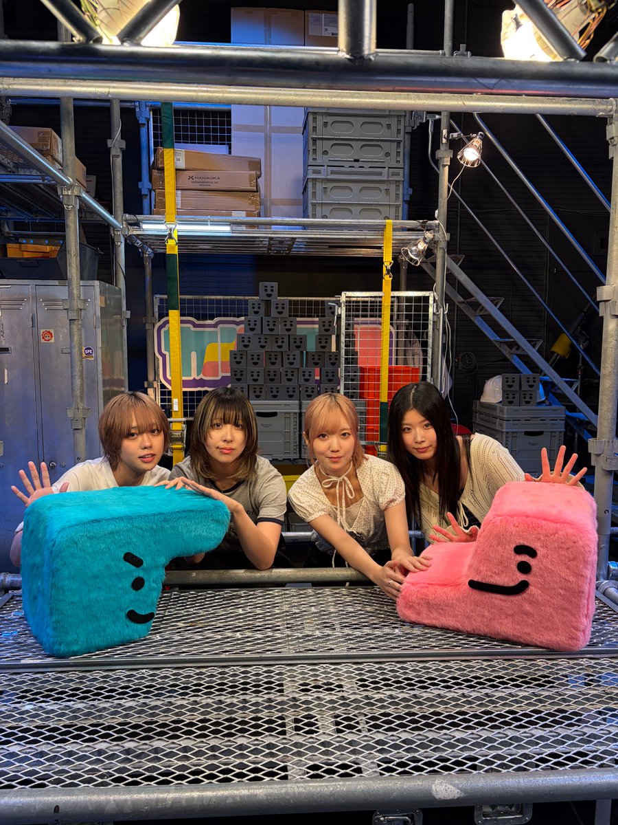 tvk_katamari's tweet photo. ／
明日8/7(金)放送 金の #カタマリ
＼

ゲストは 新進気鋭・猪突猛進ガールズロックバンド #ちゃくら
ガールズバンドならではの"あるある"！
メジャーデビュー前後で一番変わったことは？

#アルピー #酒井健太
#アマイワナ

✅tvk8/7(金)23:00～放送！
✅8/7(金)23:30よりTVer見逃し配信！ https://t.co/3oiIR277DX