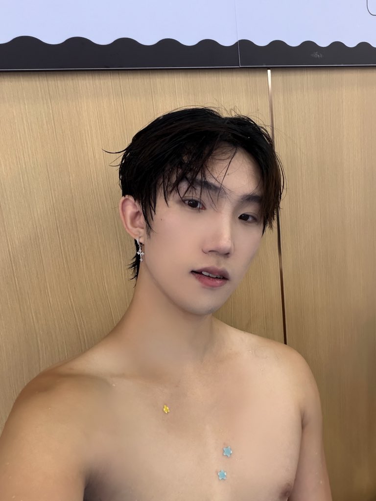 NE_SKYYY's tweet photo. 水泳専攻のトレーニング日常 https://t.co/H33Kmjgemb
