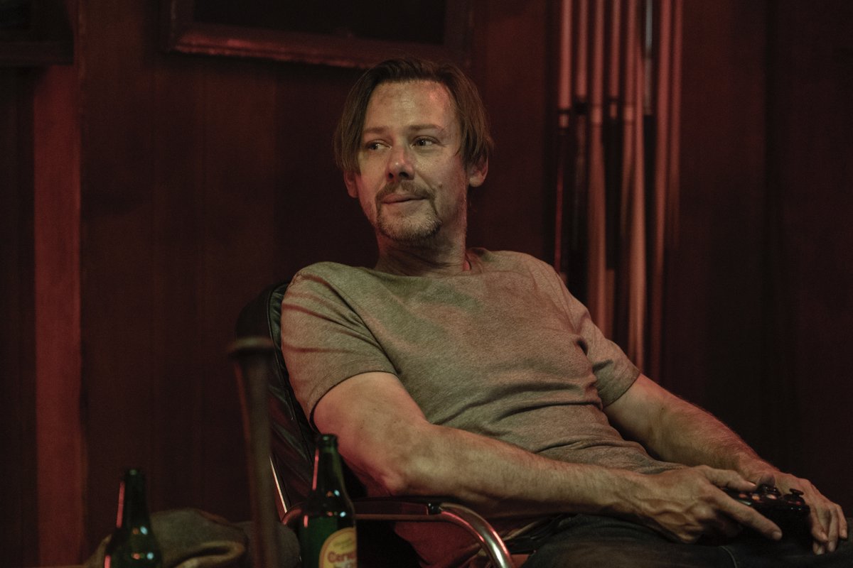 WalkingDead_AMC's tweet photo. Leave it to Dillard to find time for video games. ��� #DeadCity https://t.co/jsLjApawC4