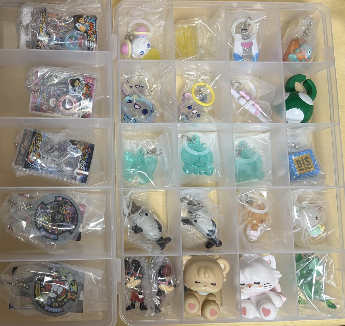 maru87o's tweet photo. めじるしアクセサリー 交換 買取

【譲】　画像1〜3枚目
【求】　定価+送料、固定リスト、その他めじるし

郵送
画像1枚目は3点以上、画像2、3枚目から抱き合わせお願いします！

シュガバニ、たまごっち出し惜しみの為
抱き合わせ多い方優先

検索からもお気軽にお声がけください🎀 https://t.co/h36JQkndRi