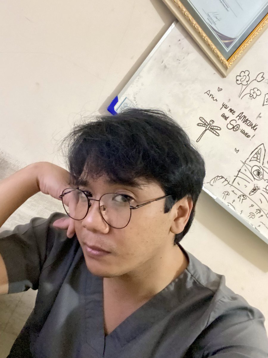 sammyourbaee's tweet photo. apa itu libur guyss AHAHAHHAHA https://t.co/HWS7MwkrzY