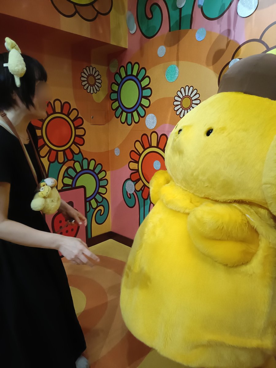 このように上目遣いをされるとですね、 本当はもう私は 立っていられ