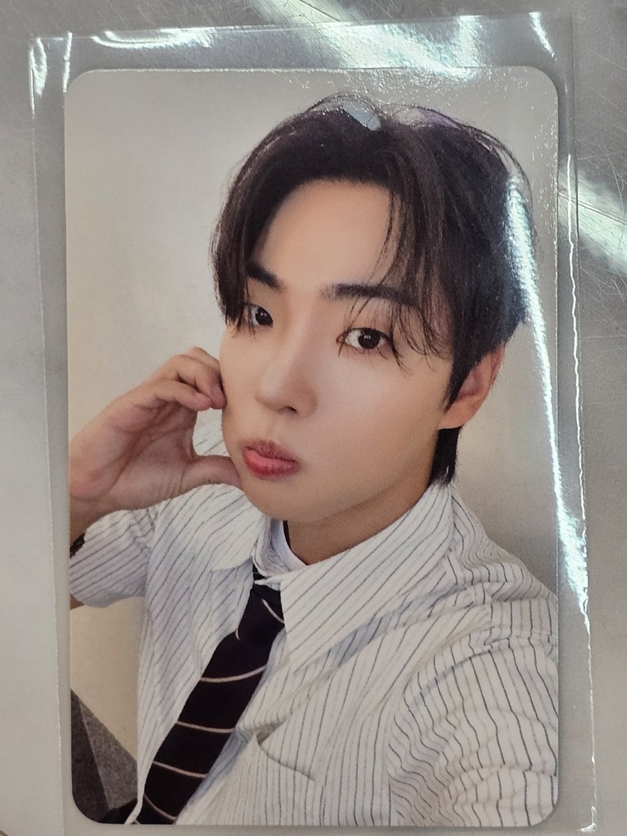 Me_Rorong's tweet photo. 온앤오프 사운드웨이브 팝업 8/3 특전 포토카드 교환

저: 창윤
퓨즈: 승준

현장 교환&amp;반택 다 가능합니다! https://t.co/CyWMDdZwBT