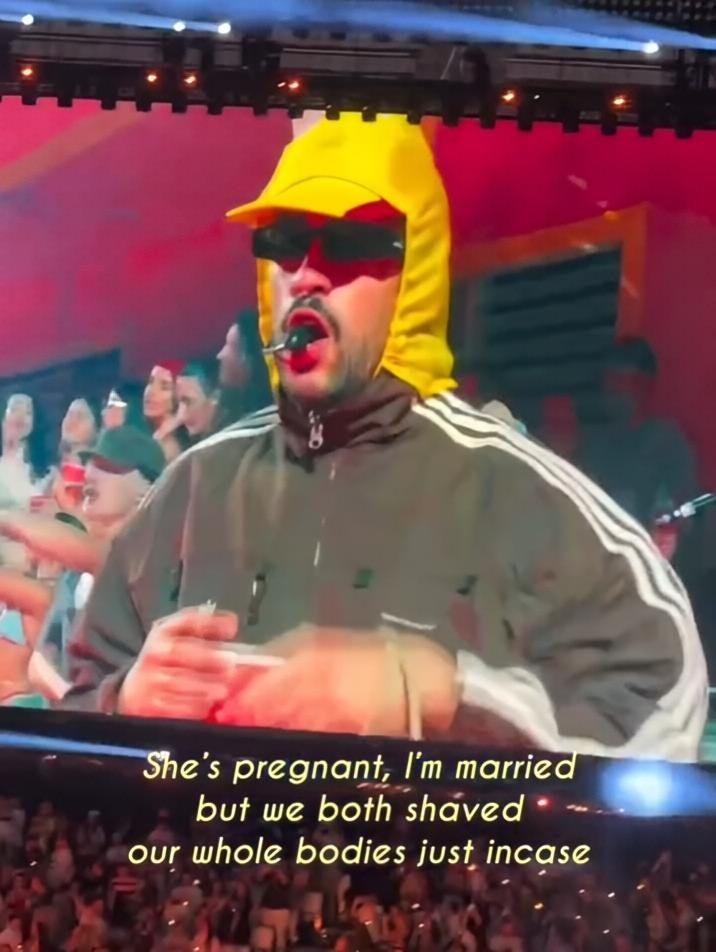 venom1s's tweet photo. These two married girls went to a concert. One of them is pregnant.

Still, they say they shaved their entire bodies just in case.

Basically, it means they're ready for a hookup or a one-night stand.

The same girls ask for princess treatment.

Why are modern women like this? https://t.co/2Yf8jNLlIn