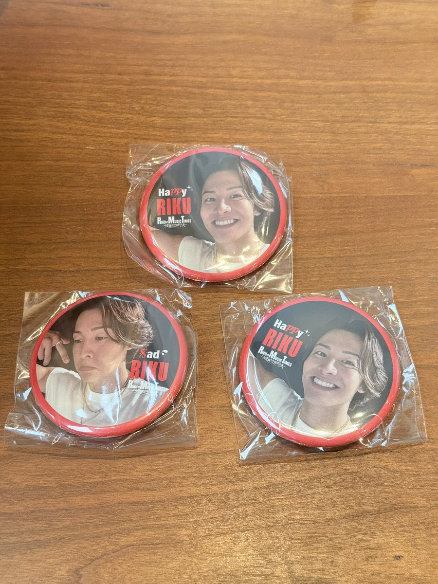 ____naruto's tweet photo. LDH DREAM PARK2026
~RISE OF THE CHALLENGERS~
RIKU ガチャ 交換
【譲】
缶バッジ(喜)（哀）

【求】
マーカーチャーム黒（優先）
缶バッジ（怒）（楽）

現地交換希望です。 https://t.co/vV6tug0orh