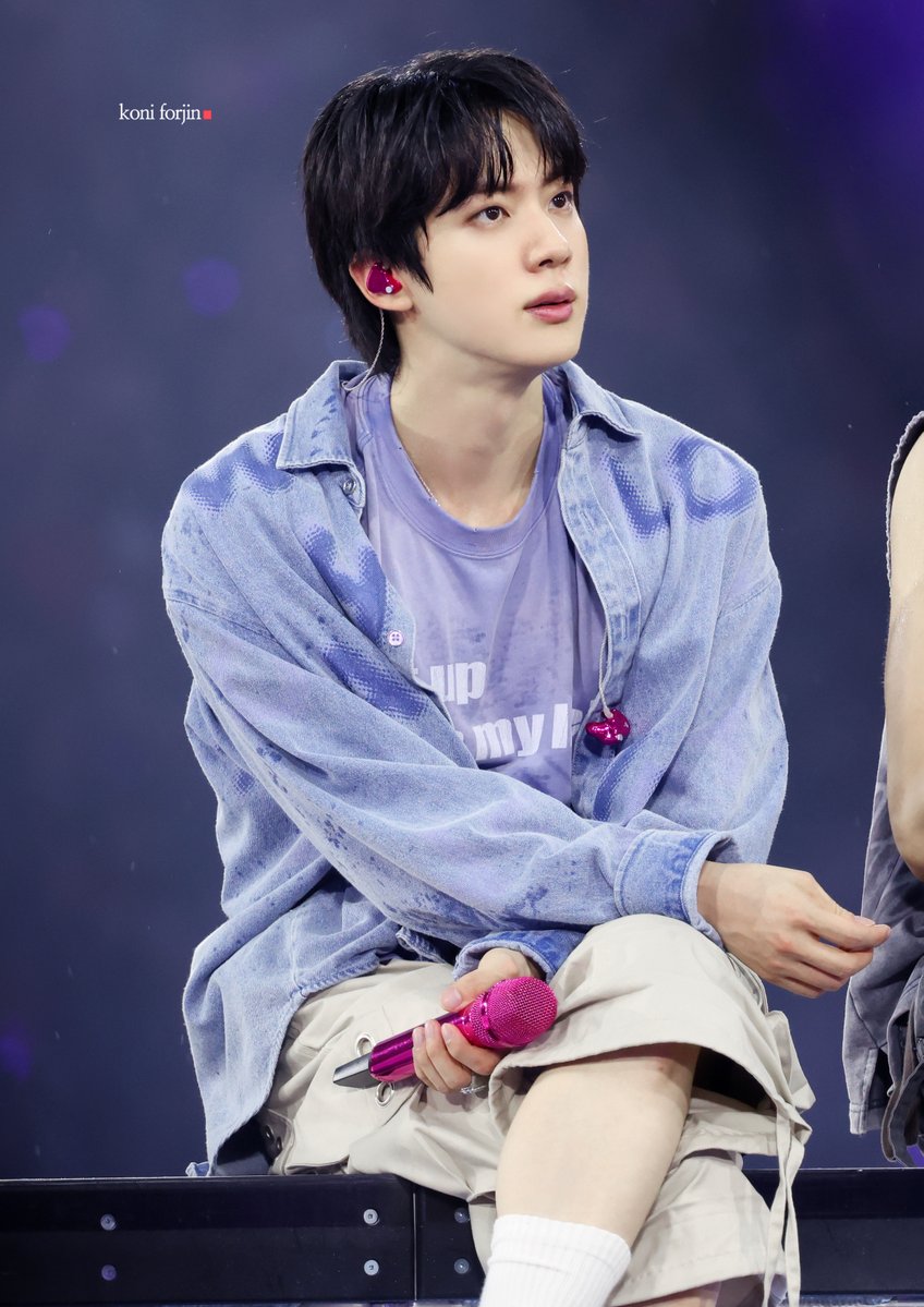 btsforever1207's tweet photo. 260802 BTS ARIRANG East Rutherford HD

#BTS_WORLDTOUR_ARIRANG #방탄소년단진 #JIN #진 #BTS_WORLDTOUR_ARIRANG_EAST_RUTHERFORD https://t.co/fwMvIJrHat