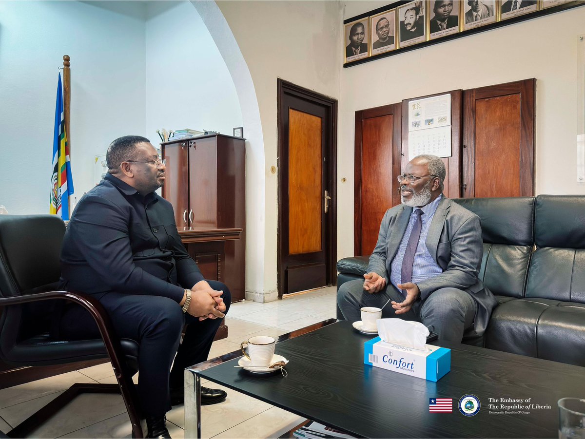 EmbLiberiaDRC's tweet photo. 🇹🇿🇱🇷 À l'occasion d'une visite de courtoisie officielle, le Chef de Mission de l'Ambassade du Libéria, Son Excellence Dr Da Monynson Tarr, a été reçu en audience par Son Excellence Said Juma Mshana, Ambassadeur Extraordinaire et Plénipotentiaire de la République-Unie de Tanzanie en RDC (couvrant également le Gabon et la République Centrafricaine).

Cet échange empreint de fraternité a permis de saluer la qualité des relations bilatérales historiques qui unissent la Tanzanie et le Libéria. Au cœur des discussions figurait la promotion des valeurs fondamentales d'unité et de solidarité continentales, avec un accent particulier sur le principe cardinal des « solutions africaines aux problèmes africains ». Les deux diplomates ont réaffirmé leur vision commune quant à la nécessité d'œuvrer de concert pour la consolidation de la paix, de la sécurité et de la stabilité, tant au niveau sous-régional qu'à l'échelle du continent.

L’Ambassade du Libéria adresse ses sincères remerciements à Son Excellence Said Juma Mshana pour la chaleur et la hauteur de vue de son accueil, scellant ainsi une étape clé dans la promotion d'une Afrique unie, souveraine et maîtresse de son destin.
___

🇹🇿🇱🇷 On the occasion of an official courtesy visit, Liberia's Head of Mission, H.E. Dr. Da Monynson Tarr, was received in an audience by H.E. Said Juma Mshana, Ambassador Extraordinary and Plenipotentiary of the United Republic of Tanzania to the DRC (concurrently covering Gabon and the Central African Republic).

This fraternal exchange provided an opportunity to commend the quality of the historic bilateral relations uniting Tanzania and Liberia. At the heart of the discussions was the promotion of fundamental values of continental unity and solidarity, with a particular emphasis on the cardinal principle of “African solutions to African problems.” Both diplomats reaffirmed their shared vision regarding the need to work together to consolidate peace, security, and stability, at both the sub-regional level and across the continent.

The Embassy of Liberia extends its sincere gratitude to H.E. Said Juma Mshana for the warmth and vision of his welcome, marking a key milestone in promoting a united, sovereign Africa, master of its own destiny.

#Diplomacy #Liberia #Tanzania #Kinshasa #DRC #Gabon #CAR #PanAfricanism #AfricanSolutionsToAfricanProblems #AfricanUnity #NetworkDiplomacy #PeaceAndSecurity