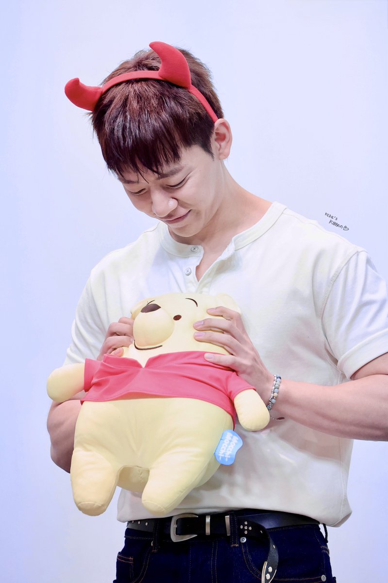 kekes_ribbon's tweet photo. 260802 뮤빗 대면 팬싸

( *ˊᵕˋ)ﾉ 🐰🧸❤️

#정대현 #JUNGDAEHYUN 
#郑大贤 #チョンデヒョン
#PUZZLOVE
@official_JDH93 https://t.co/gnVLTzt4E2