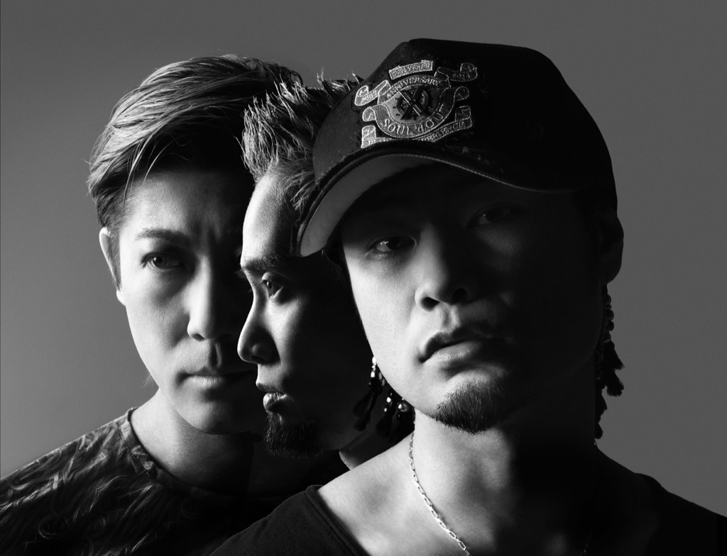 livedoornews's tweet photo. 【13曲収録】SOUL’d OUT、入門者向け配信アルバムを本日3日にリリース 『ウェカピポ』など
https://t.co/JCZshBGeKn

インパクトのあるラップやメロディ、サウンドで時代・世代を超えたリスナーに衝撃を与え続けたSOUL’d OUT。そんな彼らの魅力を堪能できる代表曲など全13曲を収録する。

■配信アルバム『はじめてのSOUL’d OUT』収録曲
1​. ウェカピポ
2​. TOKYO通信～Urbs Communication～
3​. To All Tha Dreamers
4​. COZMIC TRAVEL
5​. 1,000,000 MONSTERS ATTACK
6​. VOODOO KINGDOM
7​. ALIVE
8​. Dream Drive
9​. Starlight Destiny
10​. イルカ
11​. Magenta Magenta
12​. Flyte Tyme
13​. Love, Peace & Soul