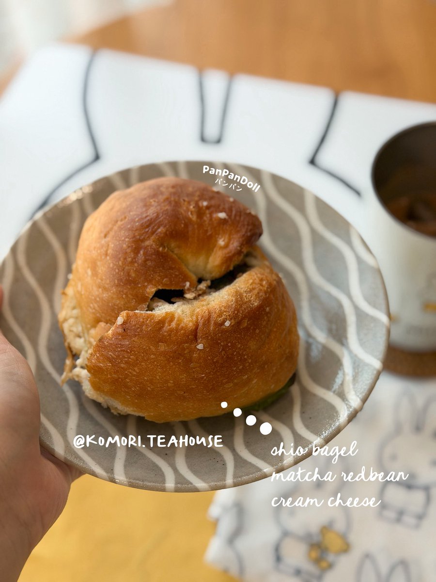 panpandoll's tweet photo. 月曜日はゆるっとスタート☕️
おいしいものと、かわいい子に癒される朝🐻💛
今週もマイペースにいこ〜

#kumu_kuku 
#komoriteahouse https://t.co/78ZaHi6kQW