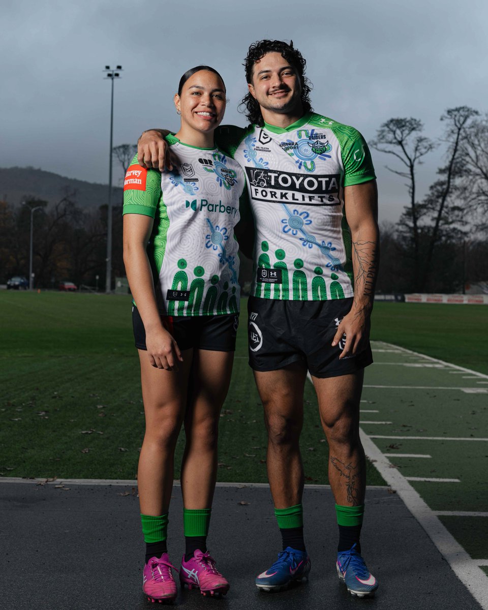 RaidersCanberra's tweet photo. Welcome to Indigenous Round 💚

Learn more about the story behind our jersey:  https://t.co/PiB7UEEAjR

#WeAreRaiders https://t.co/WG6K1LFMvV