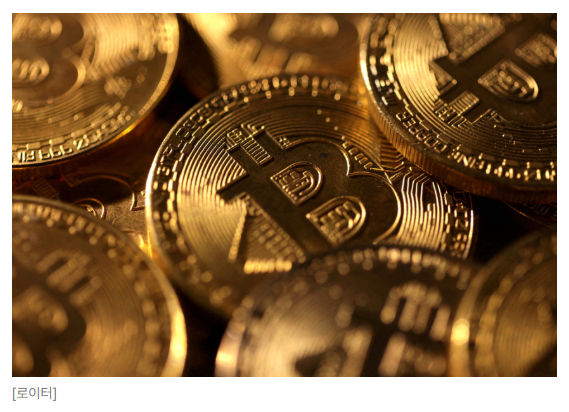 BeOn_D_'s tweet photo. Can strength in tech stocks lift Bitcoin too?

Bitcoin edged higher as gains in semiconductor stocks helped revive risk appetite across global markets.

But uncertainty remains as hawkish signals from the Fed and weaker retail participation continue to weigh on digital assets.

Read more:
https://t.co/hRMlMzdHI0

#Bitcoin #DigitalAssets #CryptoMarket #WDAF2026