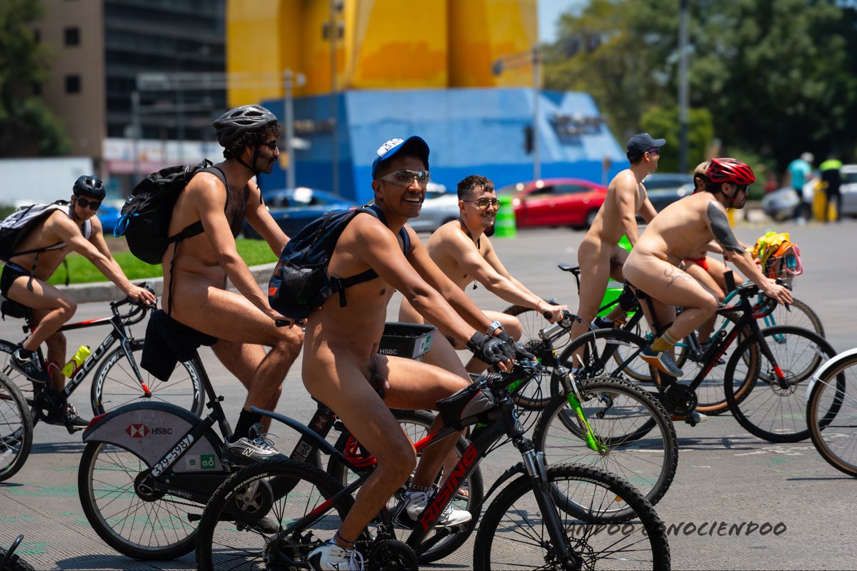 ANDOCONOCIENDO's tweet photo. Rodada nudista 2026 
CDMX 
#rodada #rodadanudista #nudismo #ciclismo #andooconociendoo @WNBR_Mexico https://t.co/JQkfdTNu9m