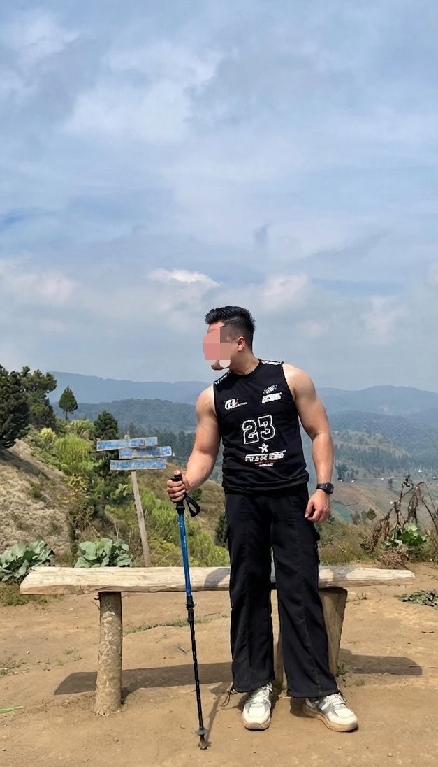 wyatbey's tweet photo. Jadi kapan hiking date 🤧
#tegal #rimpak #gunungslamet #nsfwtwtًً https://t.co/X937mBWQTO