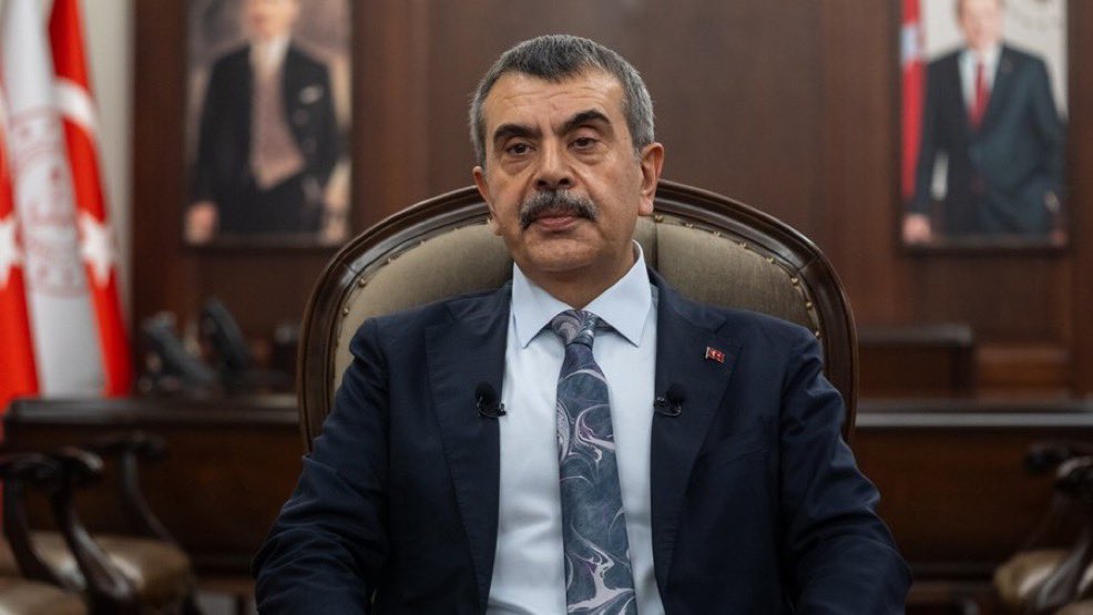 MuhailfToplum's tweet photo. Gençleri imam hatip ve MESEM kıskacında tutmak için harcanan para açıklandı: 182,4 milyar TL

Milli Eğitim Bakanlığı'nın 2026 yılı ilk yarısına ilişkin Mali Durum ve Beklentiler Raporu açıklandı. İmam hatipler ile mesleki ve teknik eğitim kurumlarına altı ayda 182,4 milyar TL kaynak ayrıldığı görüldü.