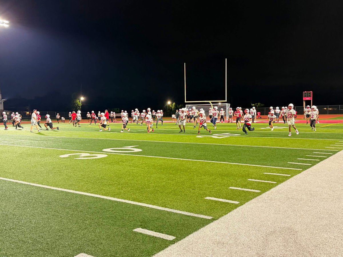 CoachCodyFrench's tweet photo. Practice #1 in the books at Midnight!
Go Big Red!! https://t.co/ifXFtdkKZq