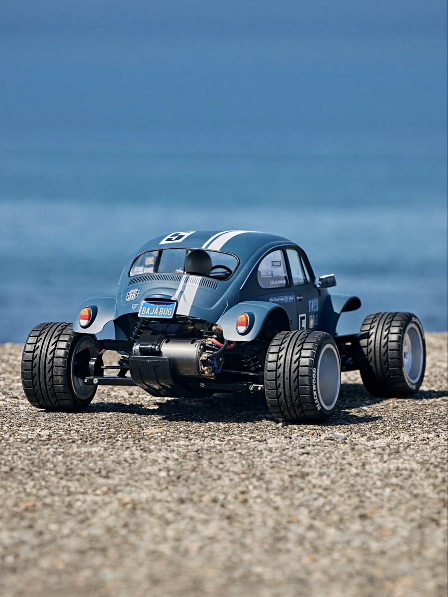 STRIPESGARAGE's tweet photo. タミヤ ブリッツァービートル
写真集『RC Perspectives』のアザーカット。
ビートルにはやっぱり海が似合いますね。
今年はどの車を連れて海へ行こうかな…😊 https://t.co/WExEHY5aSU