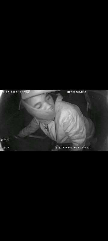 Abramjee's tweet photo. #Wanted for robbery in Randfontein, West Rand. https://t.co/WgiPgXEvJk